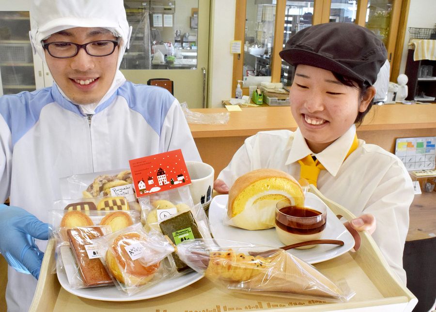 高知大学付属特別支援学校の生徒が売るドイツ菓子（同校内のホッコスイーツ）