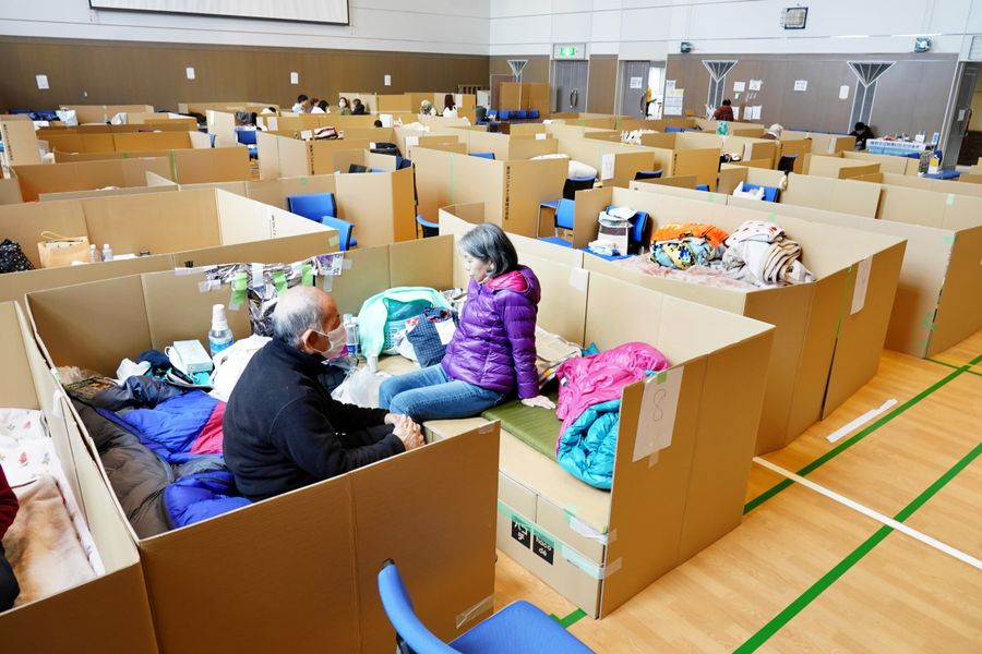高知県の保健活動チームが活動した避難所。当初は多くの人が土足で出入りしていた(写真はいずれも石川県七尾市)