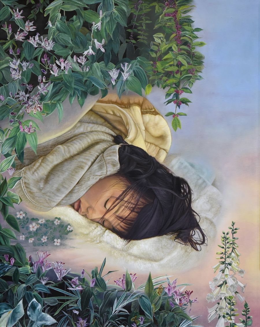 大賞に選ばれた小川智子さんの洋画「夢に遊ぶ」