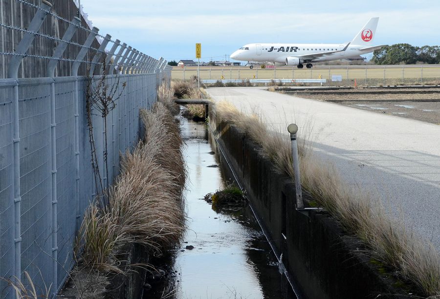 捜査側と現職警官が異例の対決 「本当のこと言うべき」と決意―南国署手錠窃盗 迫る判決(上) 高知新聞