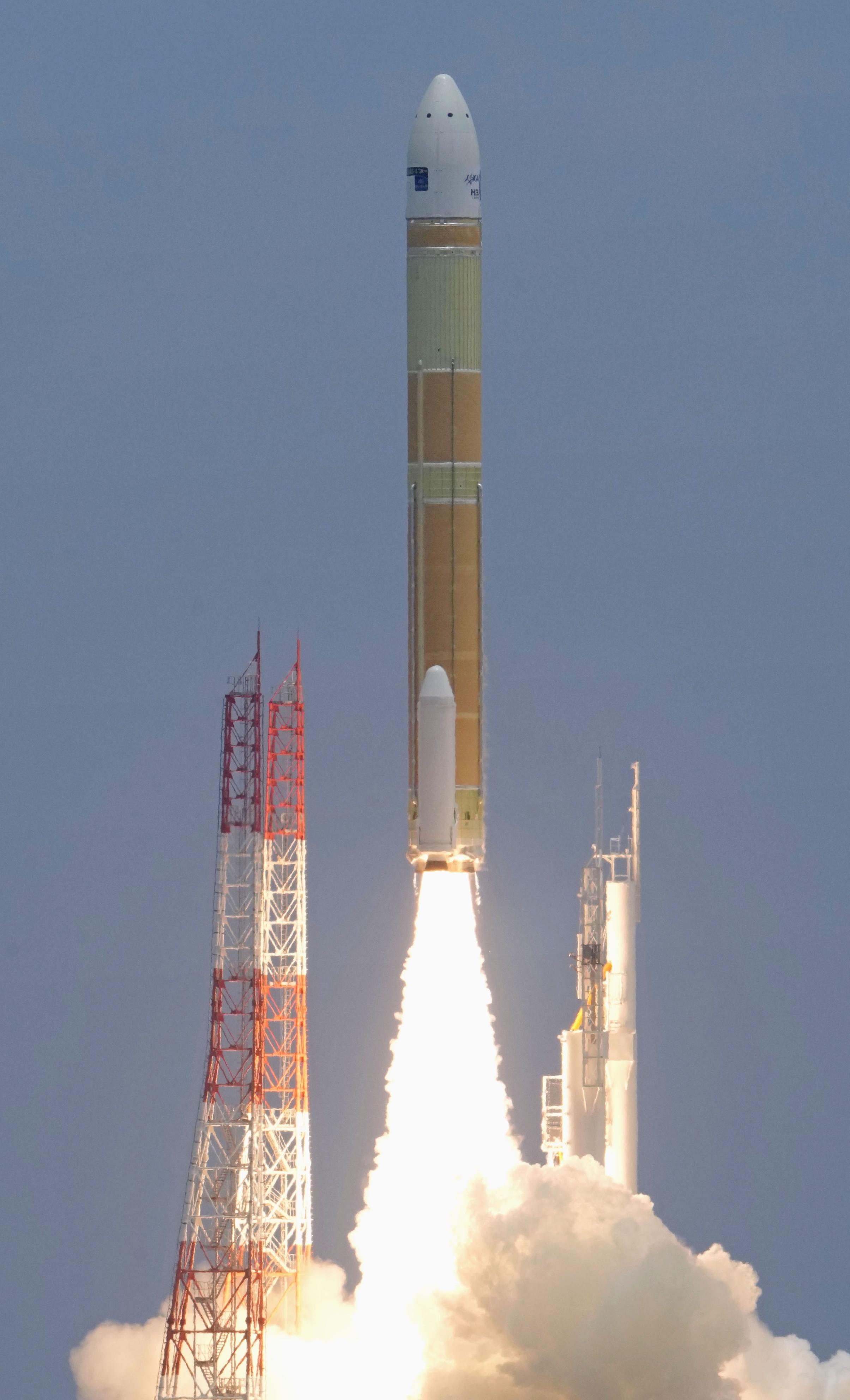 日本の新しいロケット 打ち上げ成功 | 高知新聞
