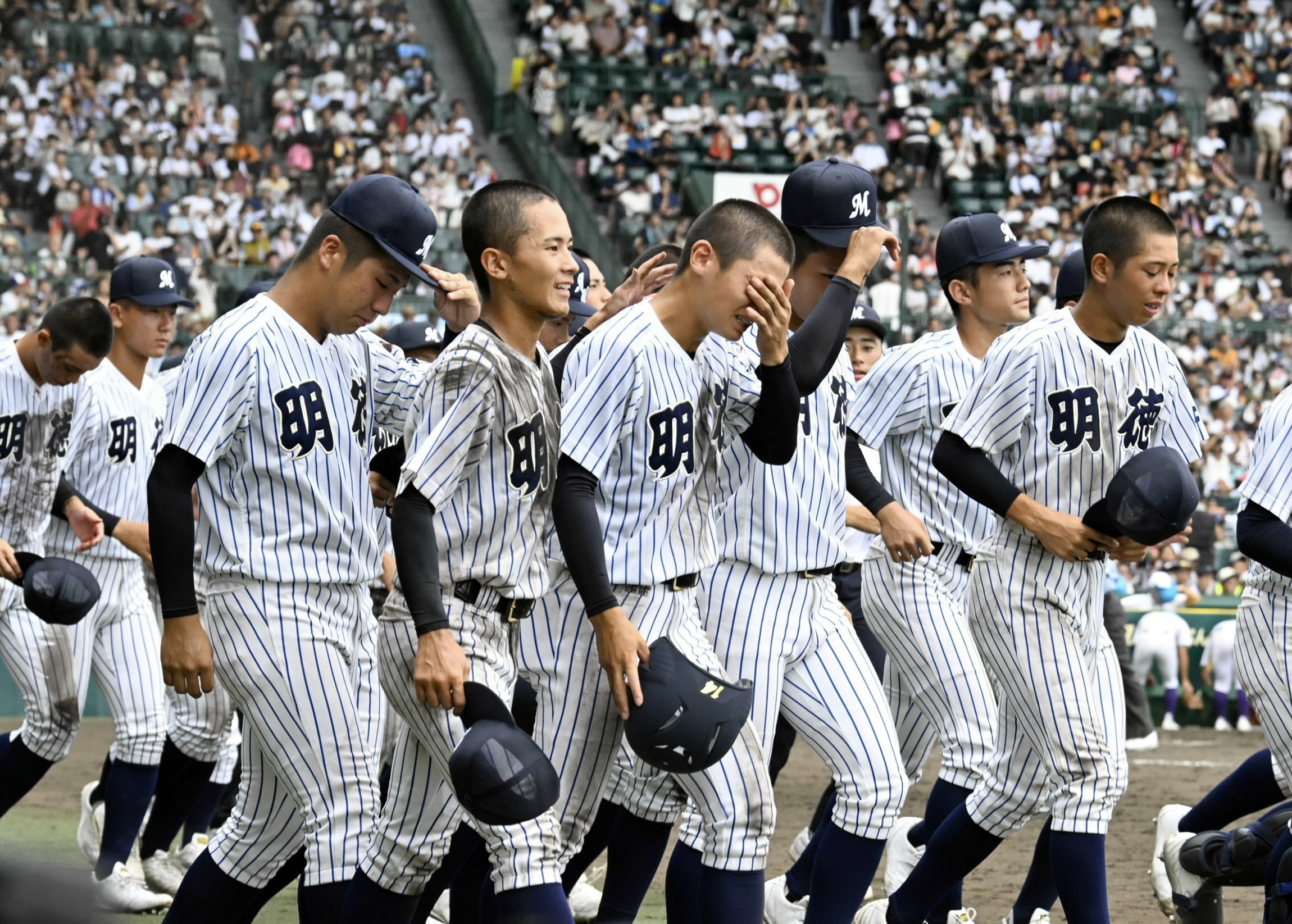 監督、選手談話など追加】明徳、関東一に競り負け 夏の甲子園、8強