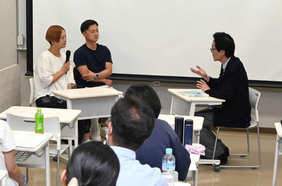 認知症への理解を深めた研修会(高知市池の高知県立大学)