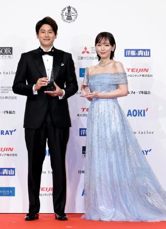 内田篤人 メモリアルフォトフレーム 吉岡里帆「雪の結晶のよう」ベスト