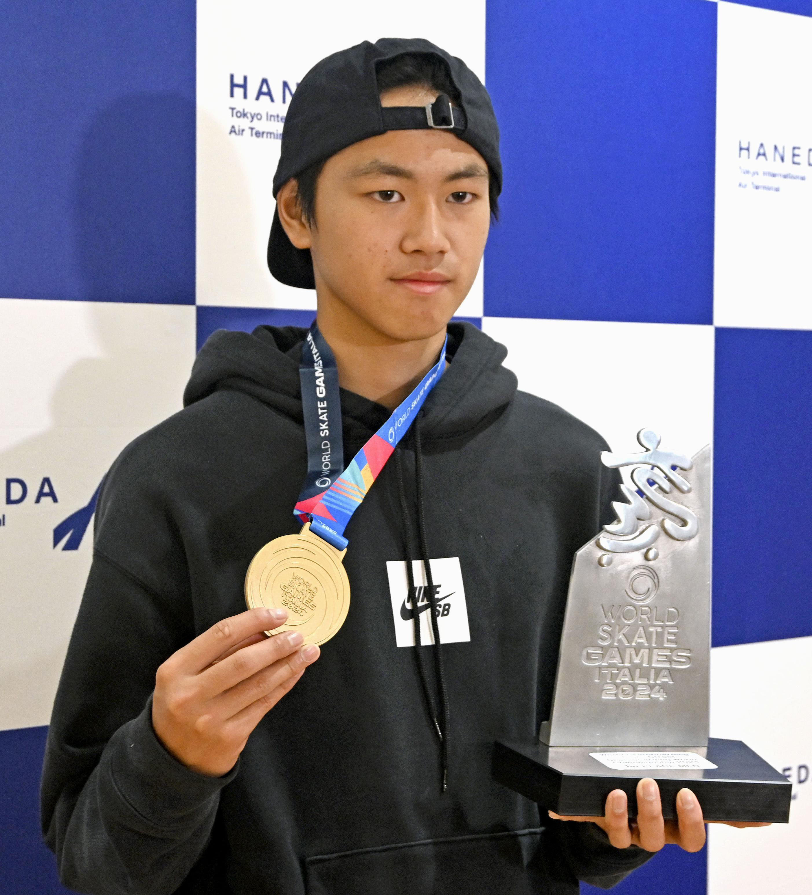 17歳で世界選手権優勝 スケートボード・佐々木音憧選手 | 高知新聞