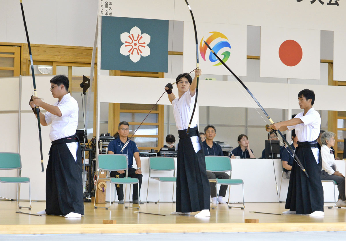 弓道少年男子、遠的で4位 喜びと悔しさを近的へ 国民スポーツ大会