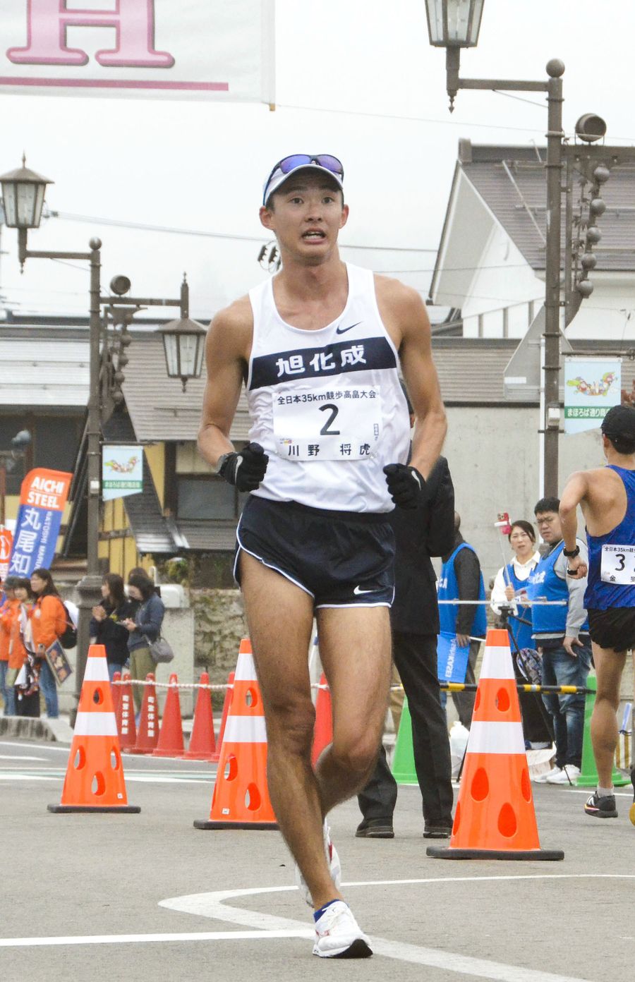 陸上競歩の日本選手権３５キロメートルで優勝した川野将虎選手（２０２４年１０月、山形県高畠町）