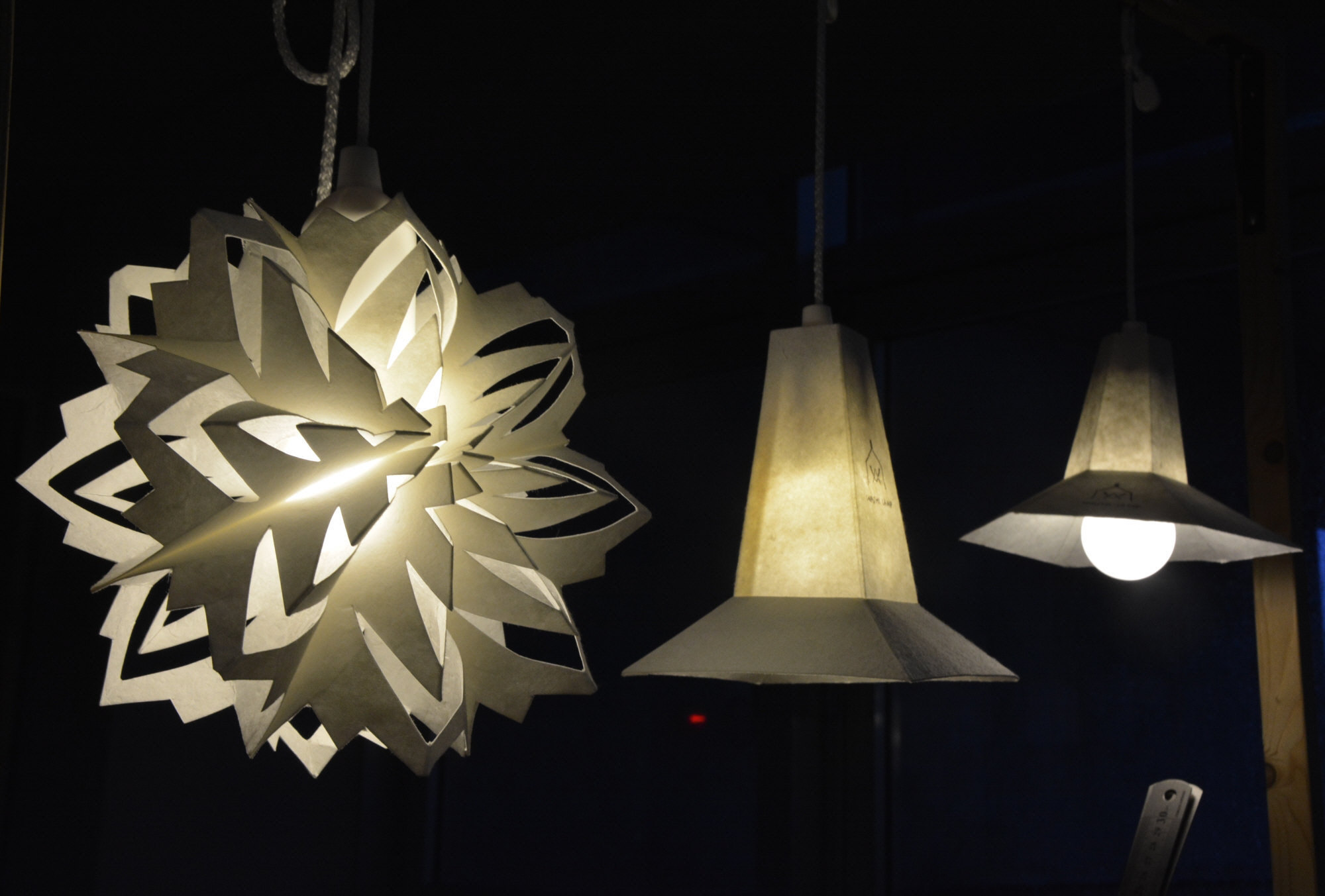 和紙ランプ 夜の紙博」いの町で11／22～24 和紙と光のコラボ ランプ作り体験