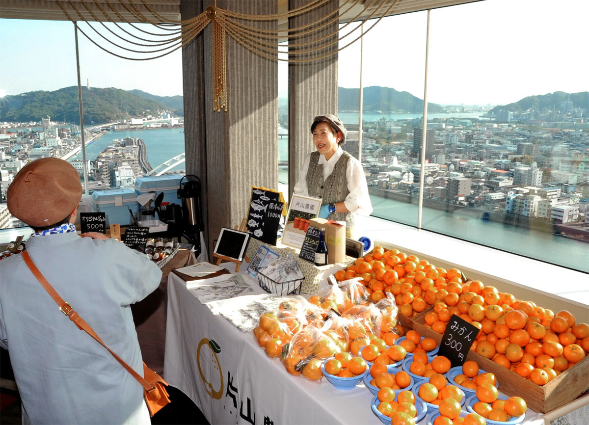 地上22階、天空の街路市！ 高知市のOMO7高知 眺望と旬の地元食材