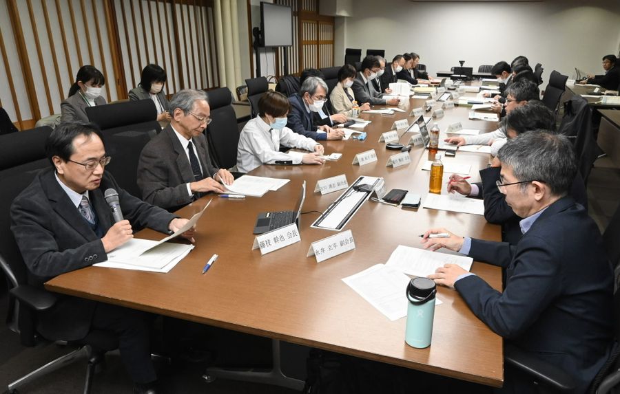 将来の周産期医療体制について議論した県の協議会(県庁)