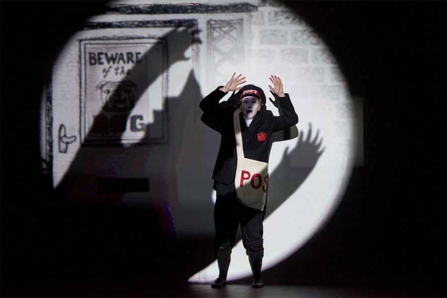 1927”ROOTS” photo:Leigh Webber