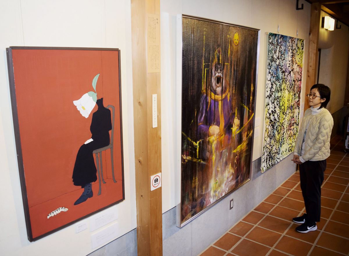 潜む「絵金らしさ」 高知ゆかりの14作家が表現 絵金蔵で美術