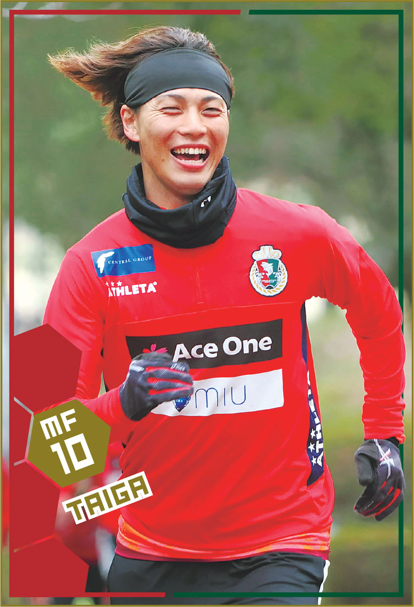 高知ユナイテッドSC ユニフォーム 佐々木敦河選手 38_Shunya-SUZUKI_EG_T-300x400.jpg