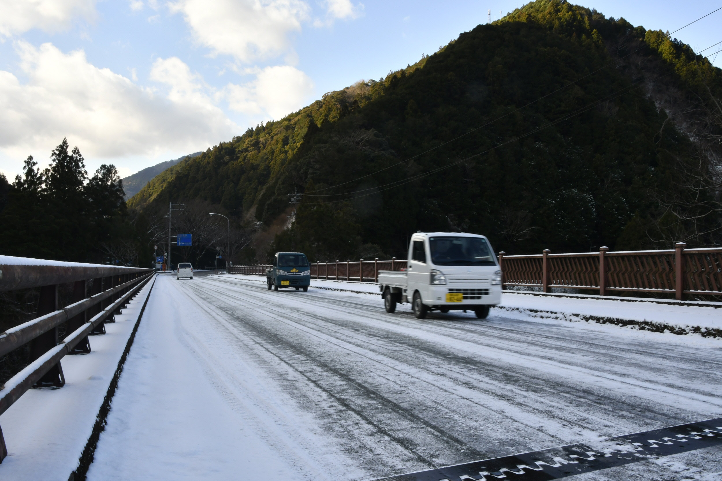 高知県内で大雪、2／8にかけ中西部さらに 路面凍結など注意継続を