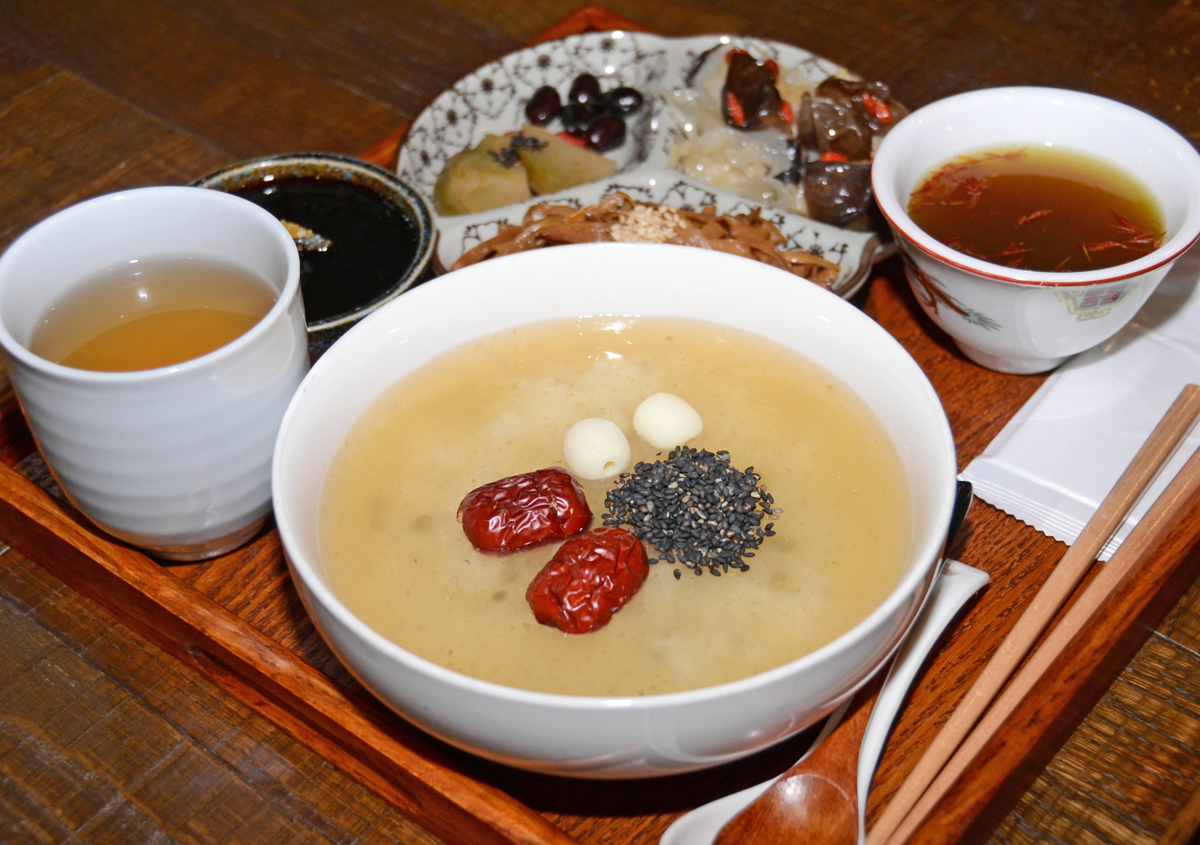 薬膳粥ランチ〉芯からぬくもり広がる―ほっこり味めぐり(13)漢方茶房 季