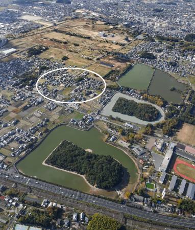 奈良で巨大な古墳跡を発見 全長200メートル、前方後円墳 | 高知新聞