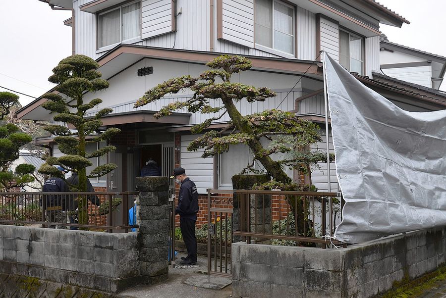 ８８歳妻が９０歳の夫に絞殺される事件が起きた民家（２日午後４時ごろ、高知市横内）