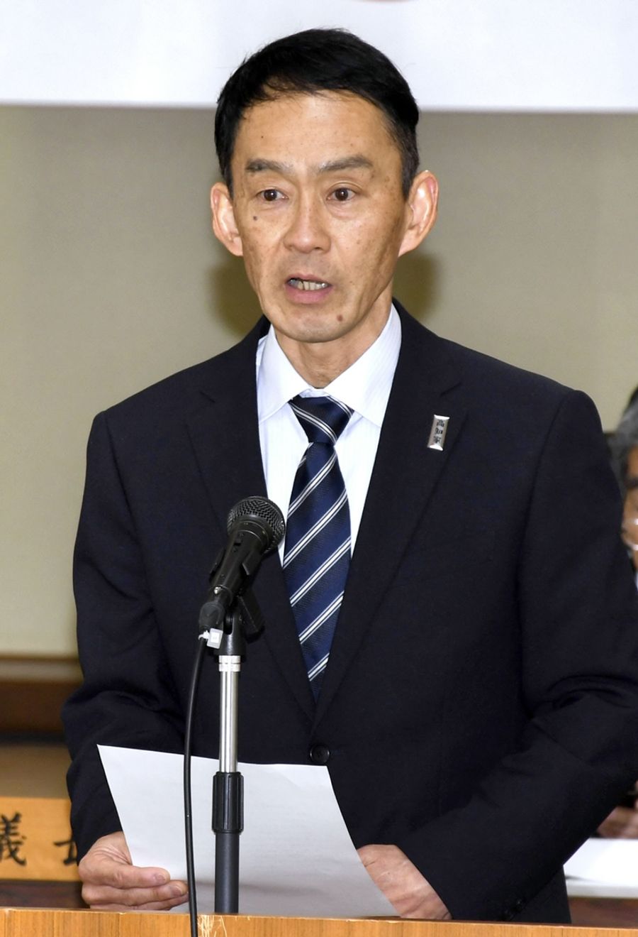 所信を表明する下村賢彦町長（大豊町役場）