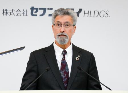 セブンのパパ 新社長、父のセブンで働いた経験 デイカス氏、流ちょうな日本語 | 高知新聞