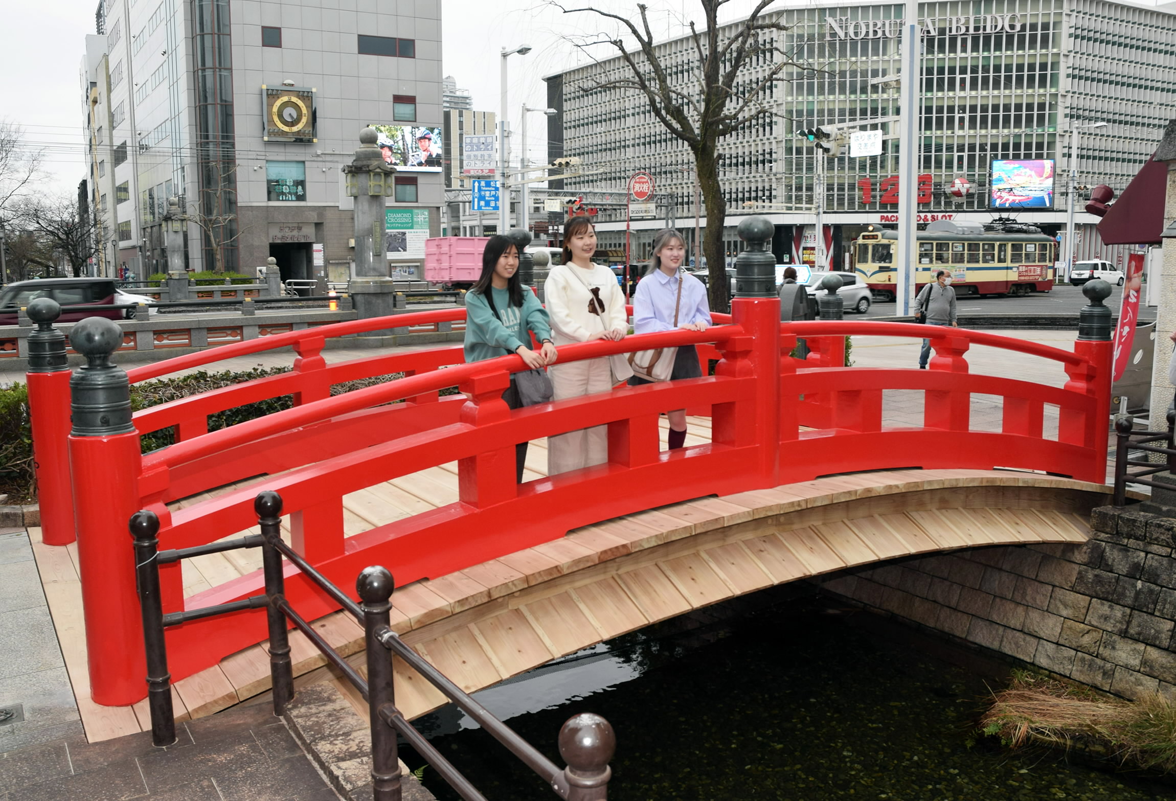 公の場での発言・インタビュー報道記録
