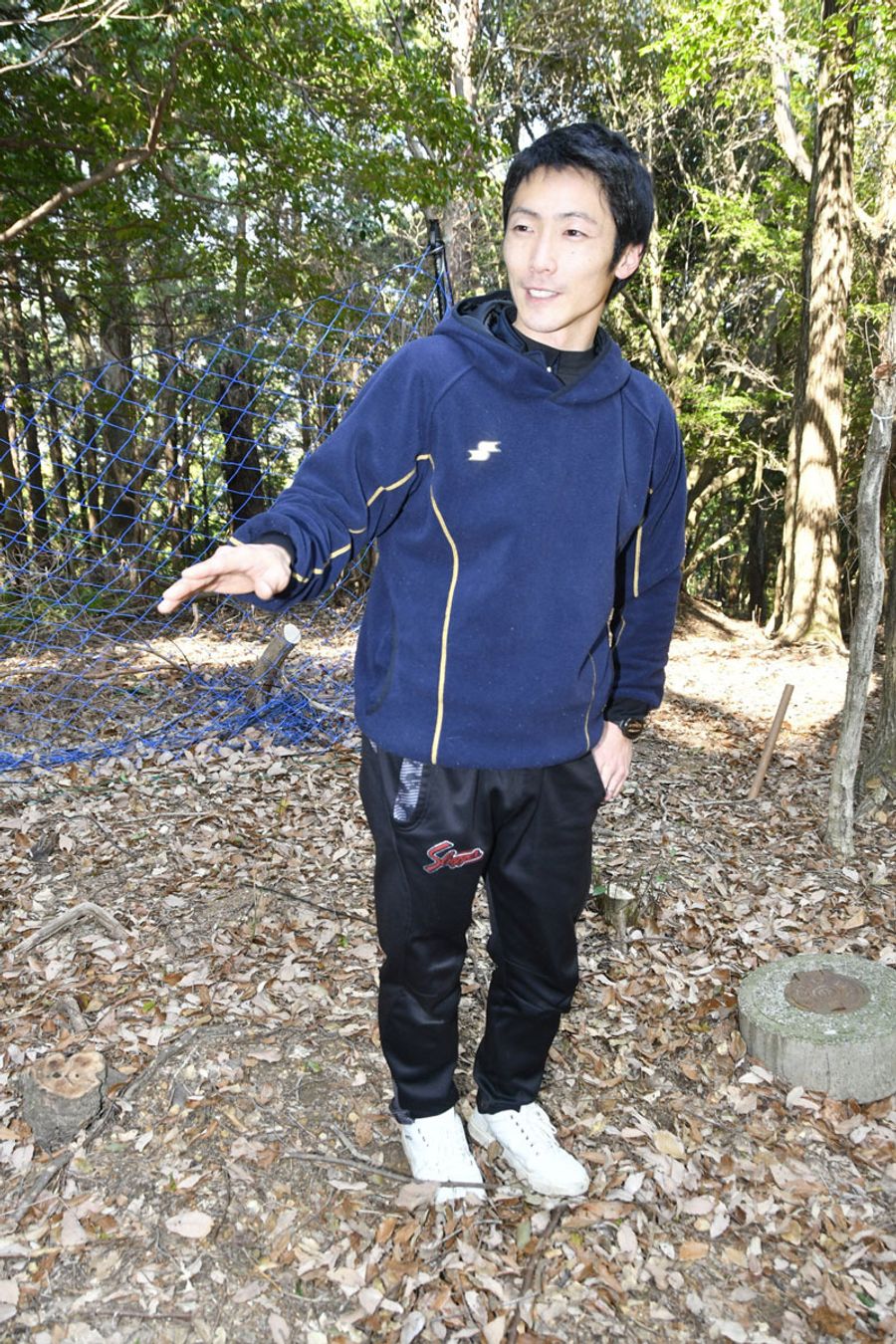 「森林や教育の事業拡大で中山間地域を発展させたい」と話す森木さん（写真はいずれも東洋町生見）