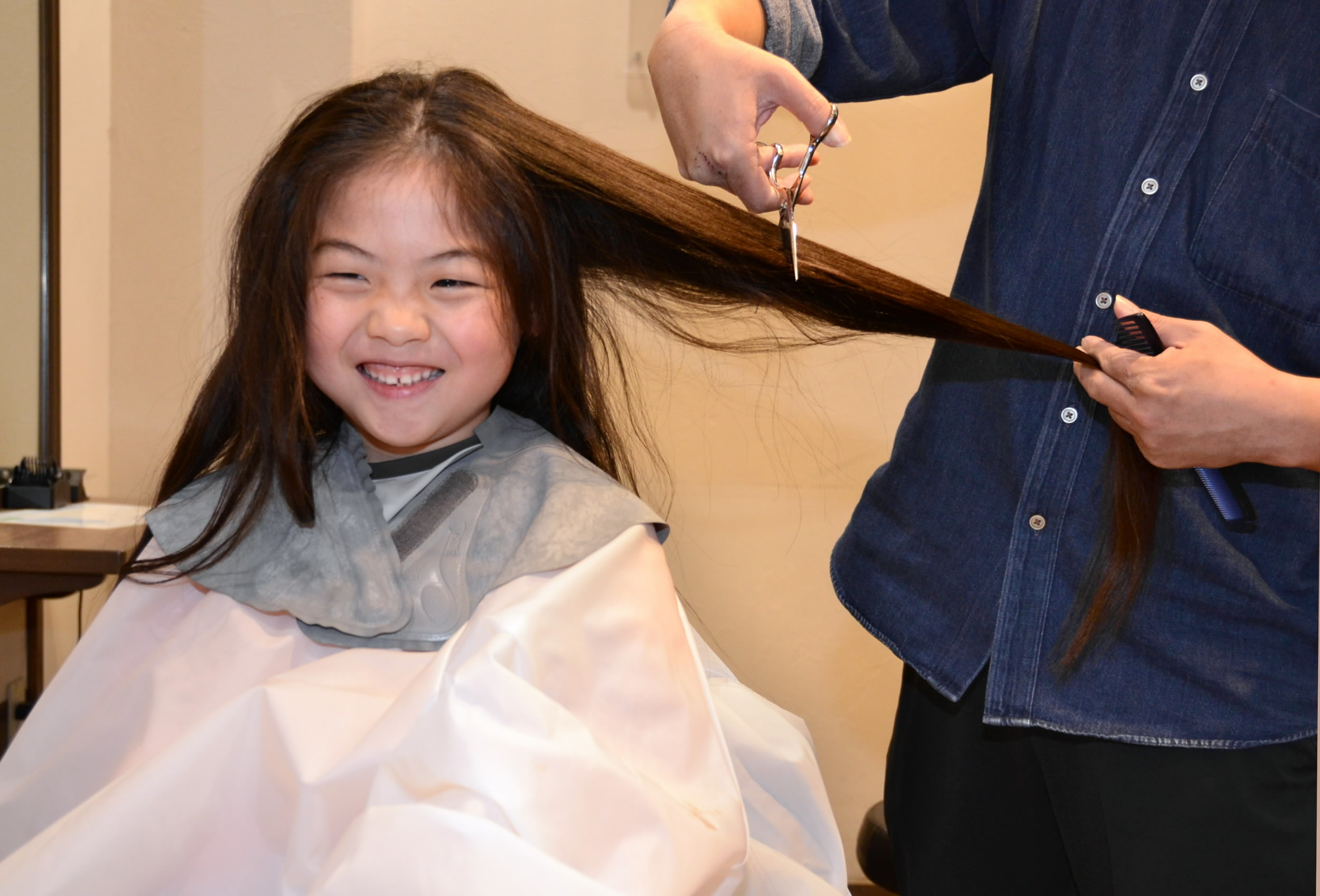 6歳男児がヘアドネーション「困っちゅう人に届いて、笑顔になって