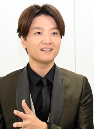 偶然の出合い、これからも期待 春の新聞週間、俳優井上芳雄さん | 高知新聞