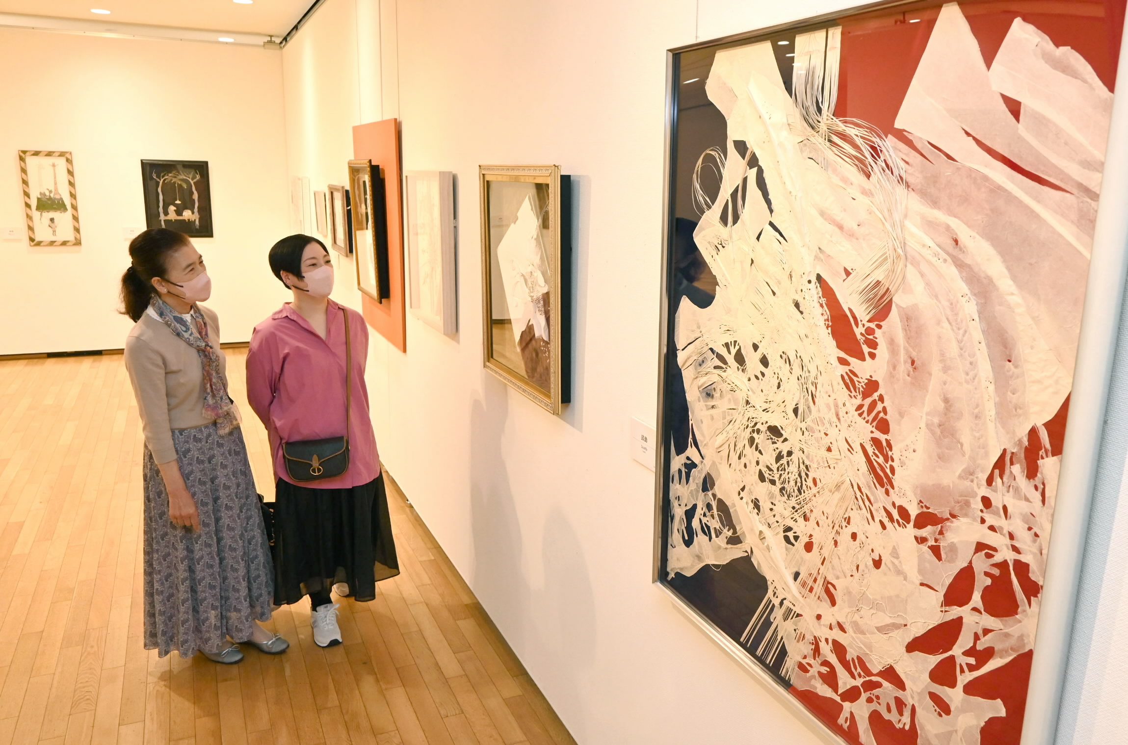 超絶技巧の切り絵112点 「7人のミューズ」展開幕 高知県立美術館5