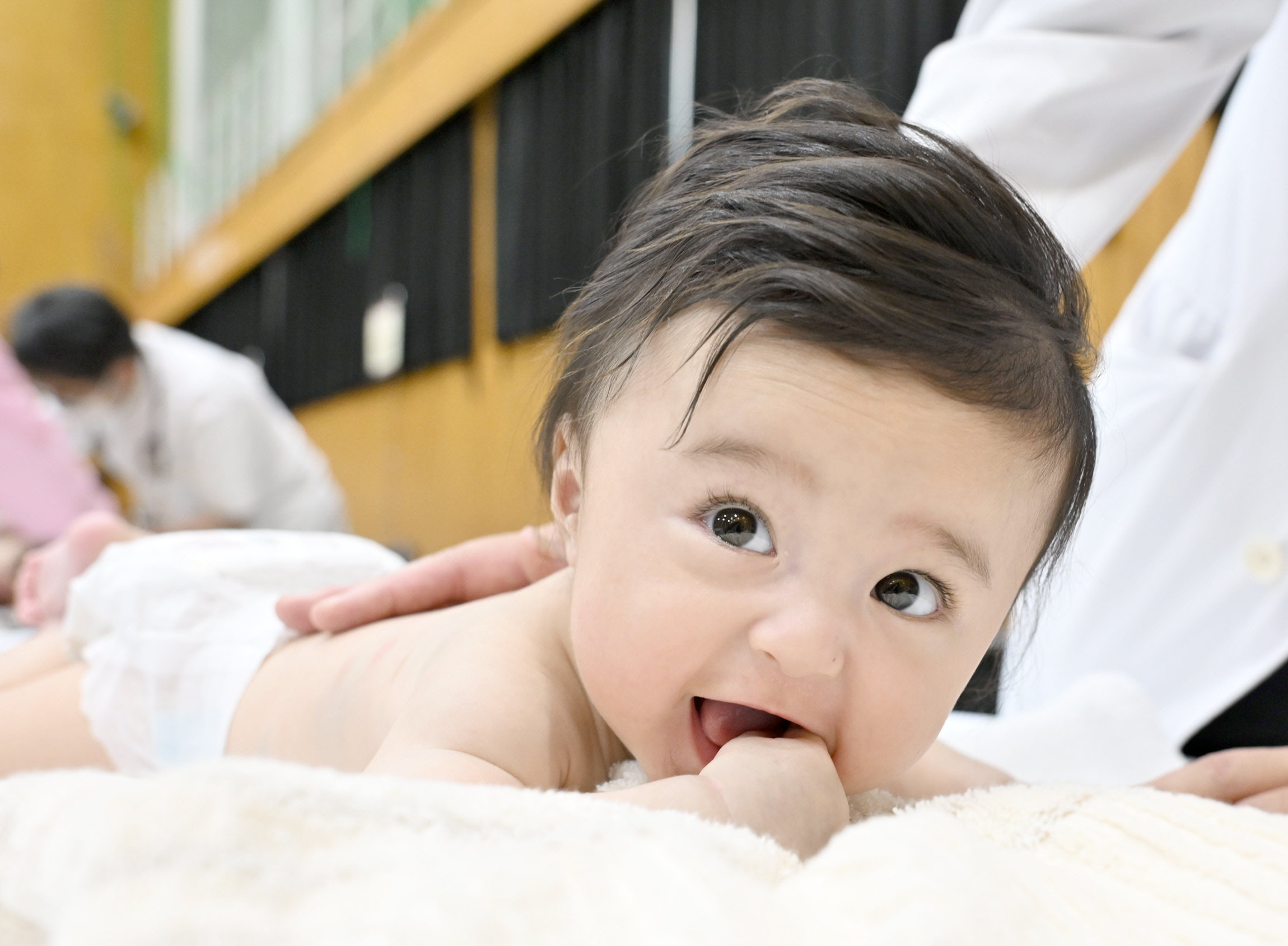 すこやかに育て、地域の宝 赤ちゃん会幡多会場に114人 | 高知新聞