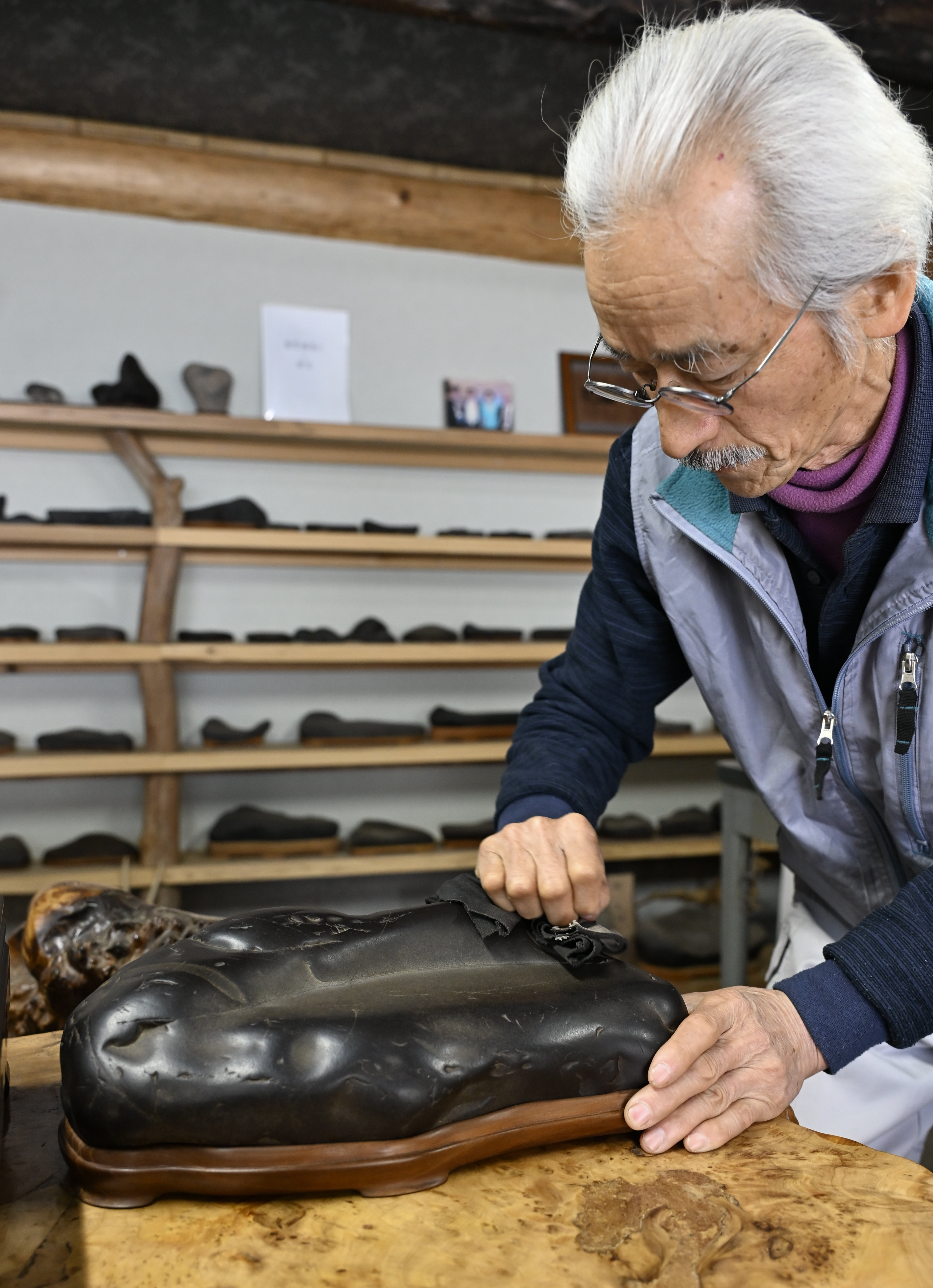 深遠な石の世界 四万十川石を愛して40年 竹田米広さん（76） 好き