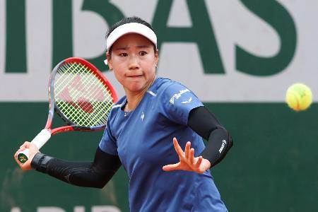 日比野菜緒サイン付き⭐︎硬式テニスラケット ヨネックスVCORE98 2021年東京五輪出場を目指す、プロテニスプレーヤー日比野菜緒選手と