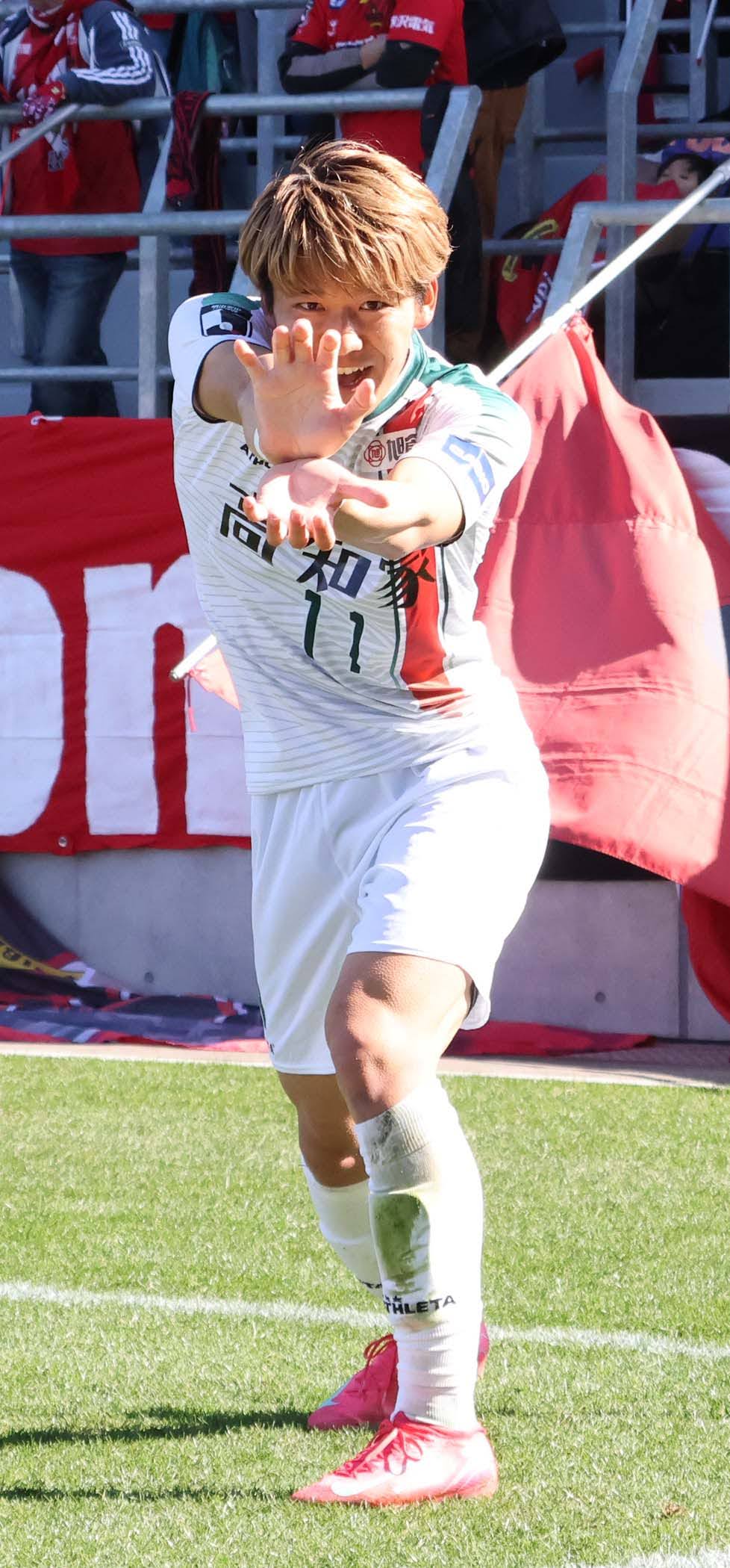高知、仙台サポに贈る】小林心、J2、J1でも点を取りまくれ！高知