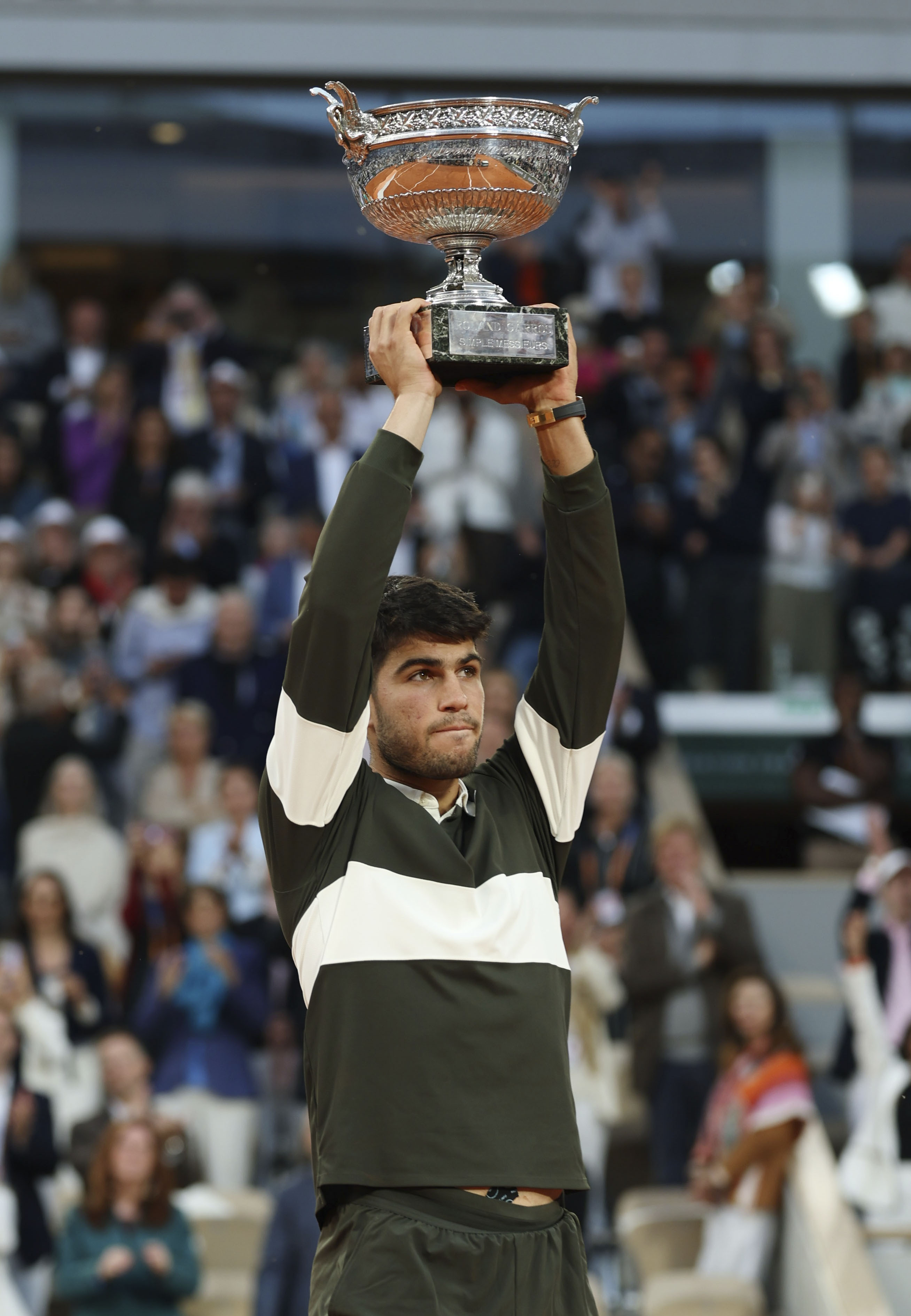 こんなに興奮した試合はない」 テニス・アルカラス選手 逆転優勝で連覇