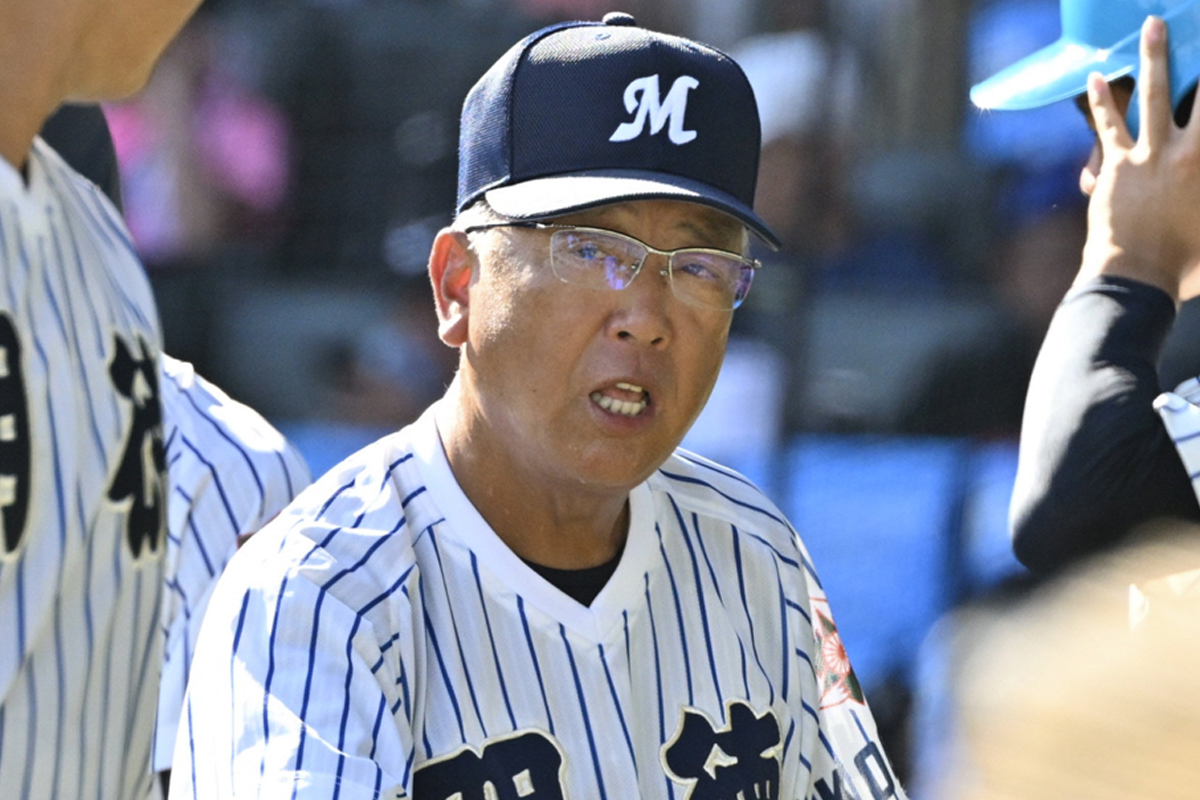 明徳義塾　馬淵監督のグローブ ゲームセットのはずが」。明徳義塾・馬淵監督が悔やむ2つの