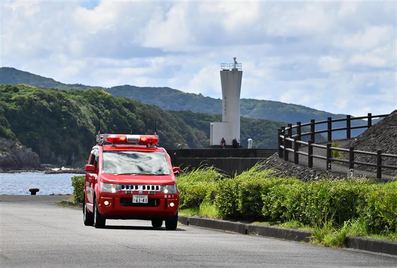 足摺岬沖で10センチの津波を観測 高知県内沿岸市町村が避難指示