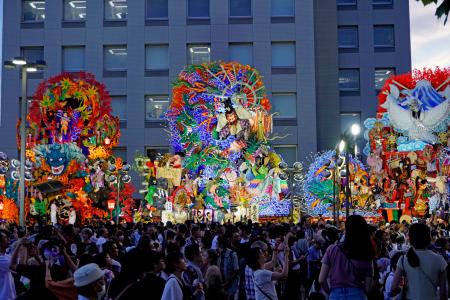 極希少品　文化遺産　美術工芸品　大型　大八車　貴重ナンバー付　大正～昭和　引取 豪華な山車、夏の夜彩る 青森・八戸三社大祭始まる | 高知新聞