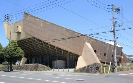 旧県立体育館の保存求め要望書 日本建築家協会が香川県に | 高知新聞