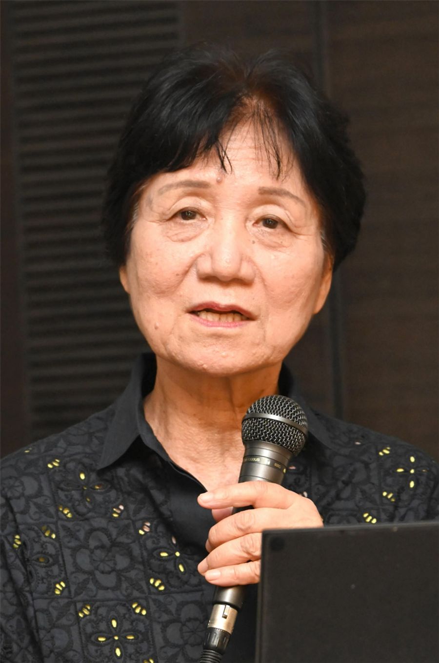 「ホームホスピスは制度の枠に入っていないので、どんな病気や年齢の人も受け入れられる」と話す市原美穂さん（高知市追手筋２丁目の県立高知城歴史博物館）