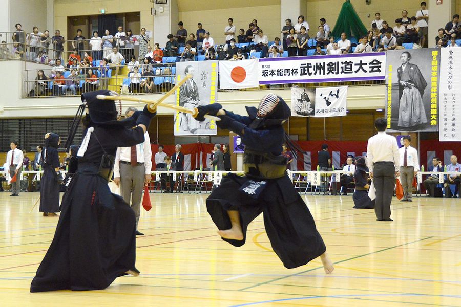 ３６０人が熱戦を繰り広げた「坂本龍馬杯武州剣道大会」（東京都東村山市）