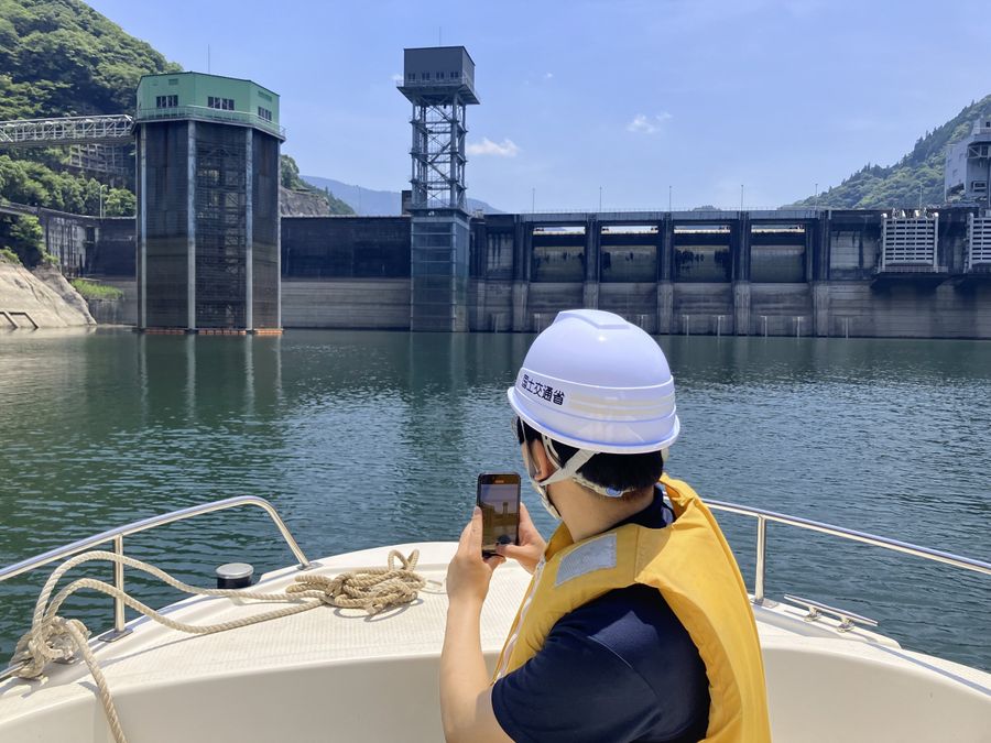 大渡ダム見学と茶霧湖で育ったお茶の飲み比べ体験(仁淀川町)