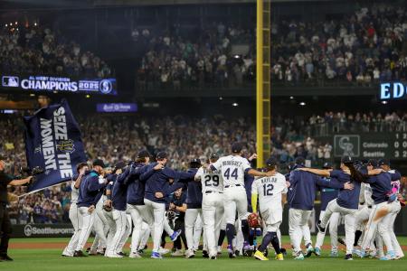 イチローさんマリナーズVに喜び 24年ぶり、ア・リーグ西地区