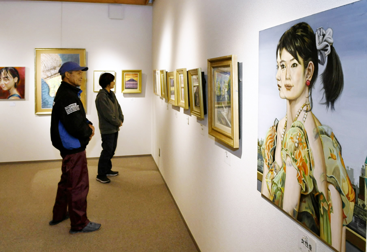 ゆかりの高知県土佐町で洋画家・田島栄さん絵画展 11／28まで