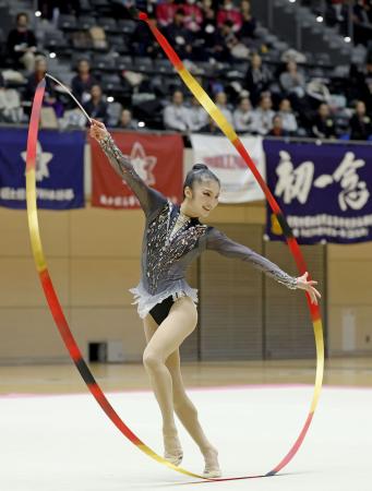 新体操、鈴木菜巴が初優勝 全日本選手権第2日 | 高知新聞