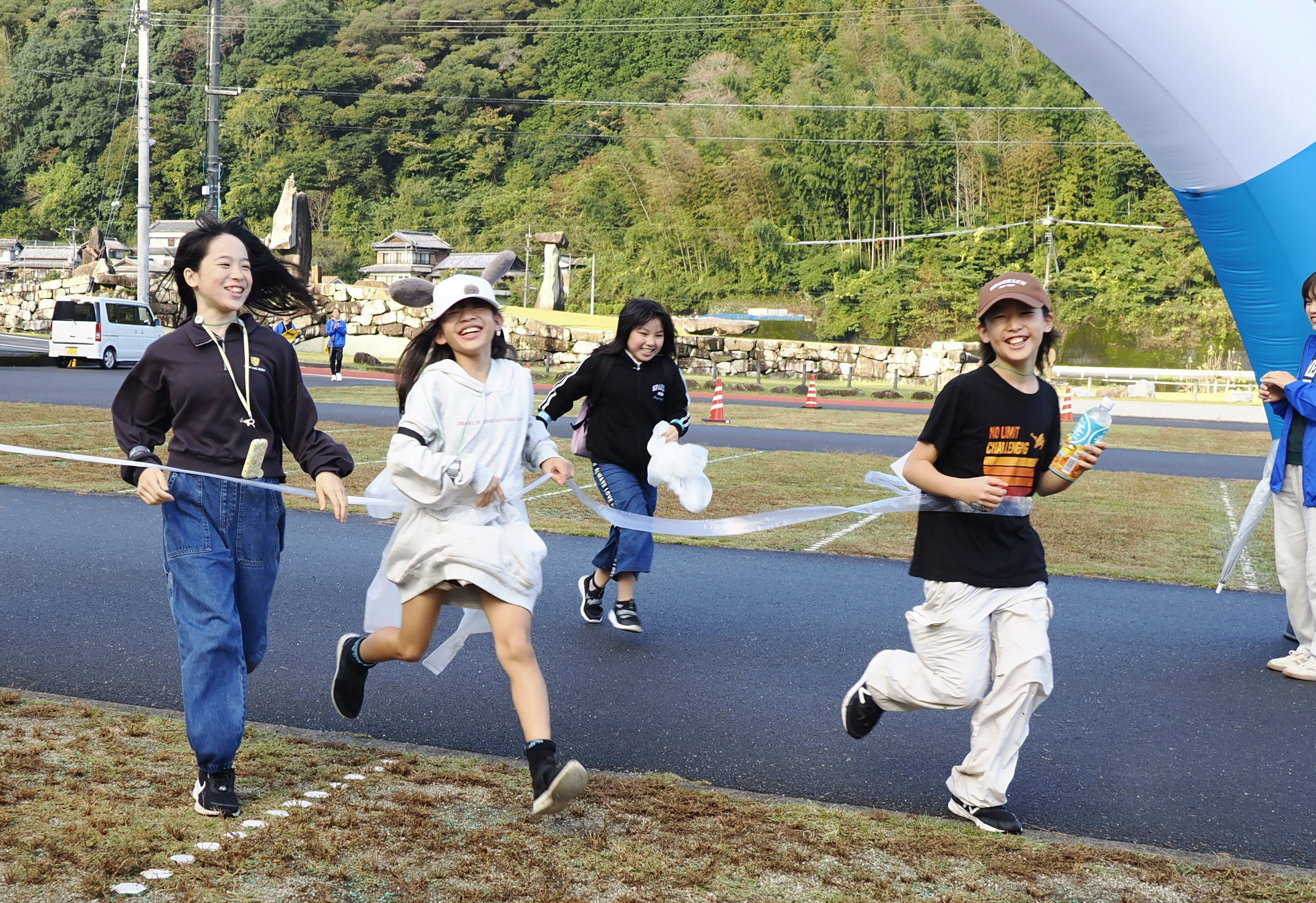 元気な年寄りもおるぞ」 高知県津野町の景色 ゆっくり歩いて楽しむ 元気な年寄りもおるぞ」 高知県津野町の景色 ゆっくり歩いて楽しむ