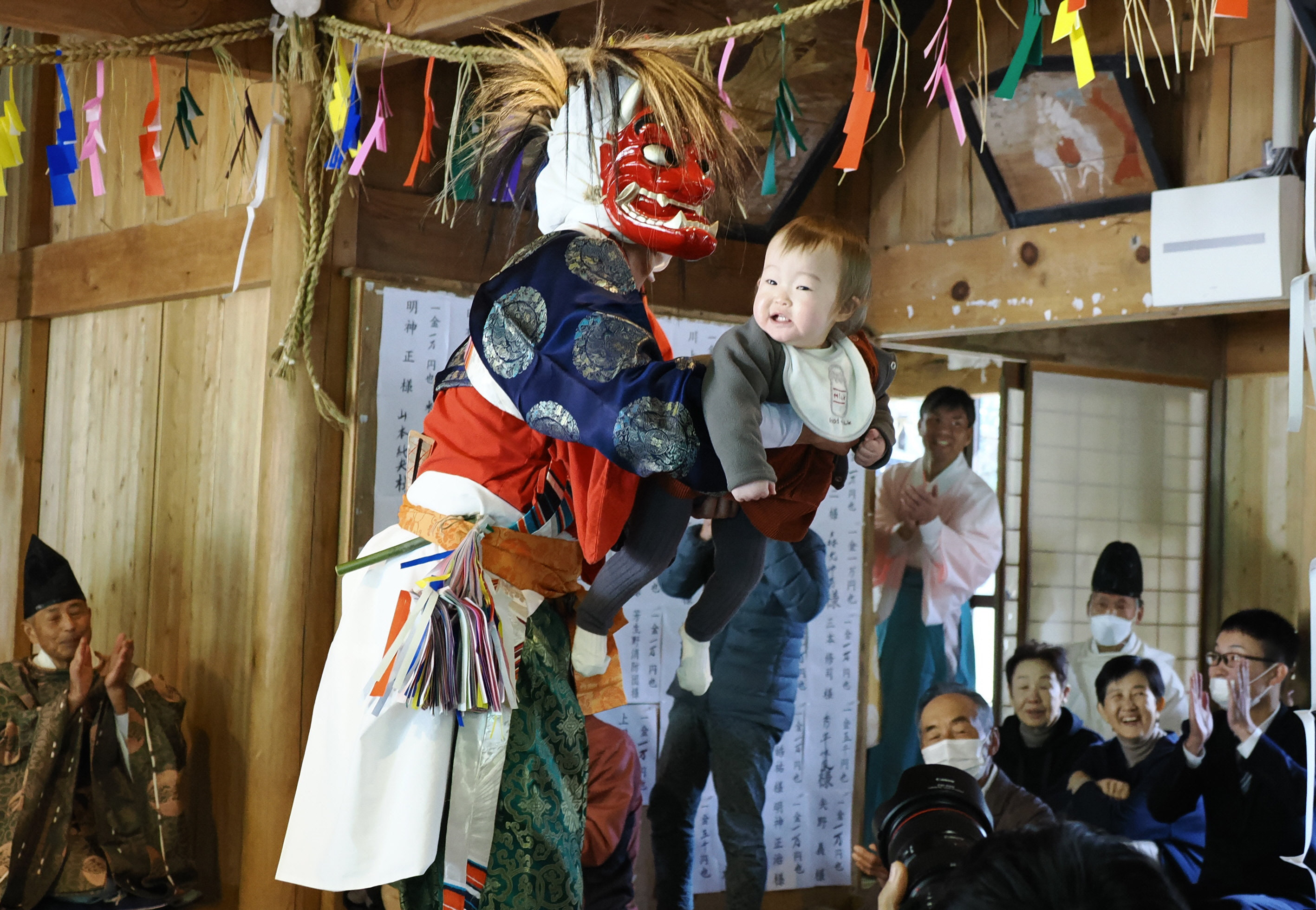 大蛮、ファイト！」 7時間「よう舞う」通し神楽奉納 津野山古式神楽