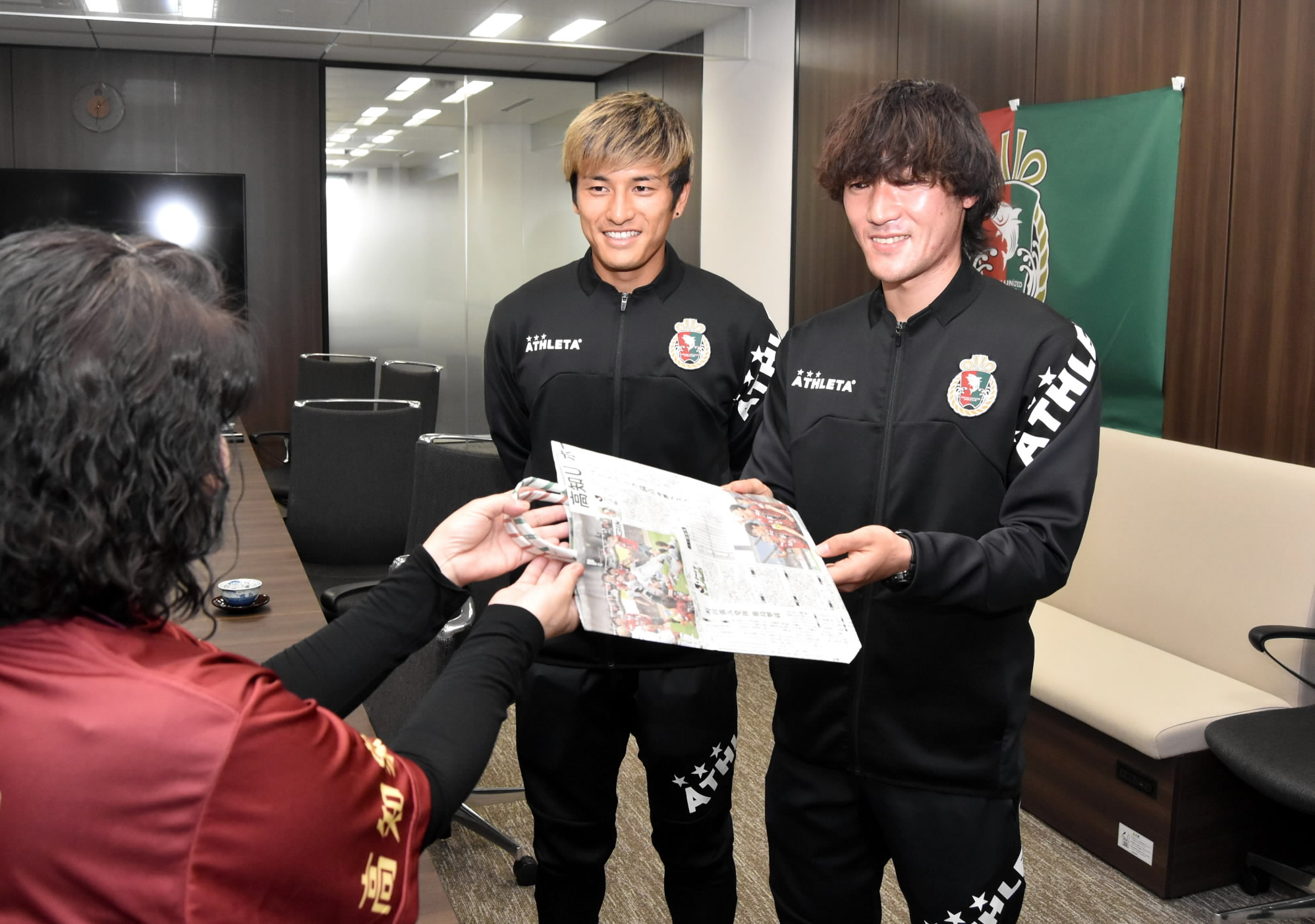 応援のおかげで、もう一歩足を出せた」高知ユナイテッド上月、新谷両