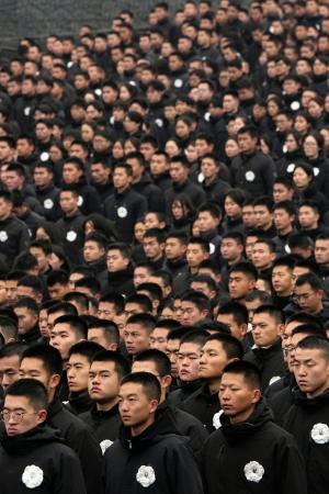 南京で「大虐殺」追悼式典 中国、高市政権をけん制 | 高知新聞