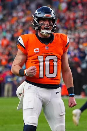 希少　NFL フィギュア　1998 Broncos ブロンコス 希少 NFL フィギュア 1998 Broncos ブロンコス 希少 NFL フィギュア