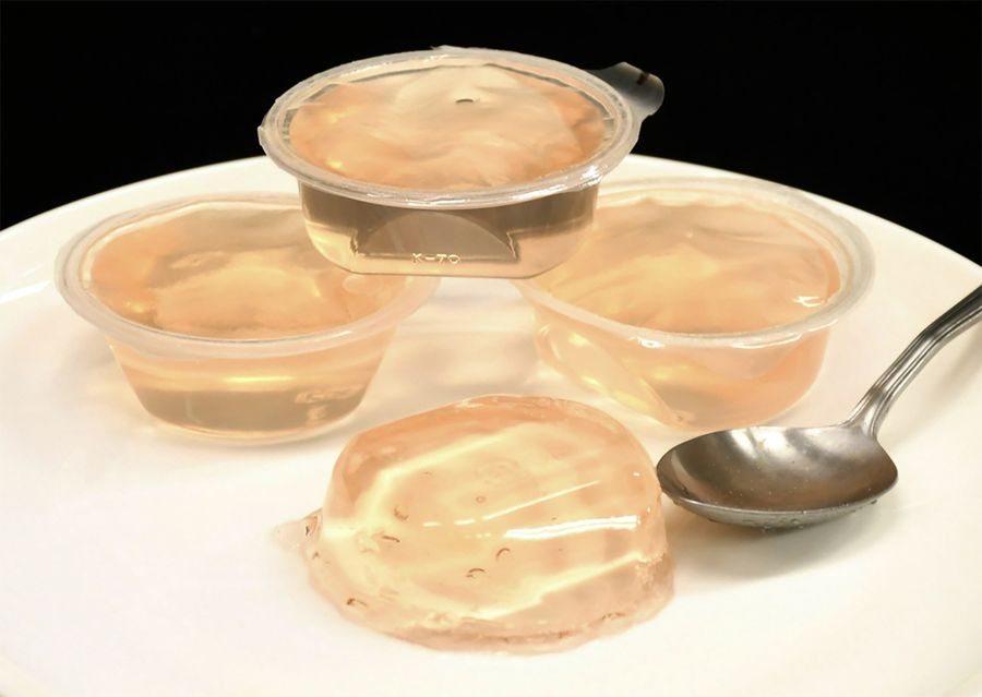 完成したうろこゼリー。シソの風味がさわやか