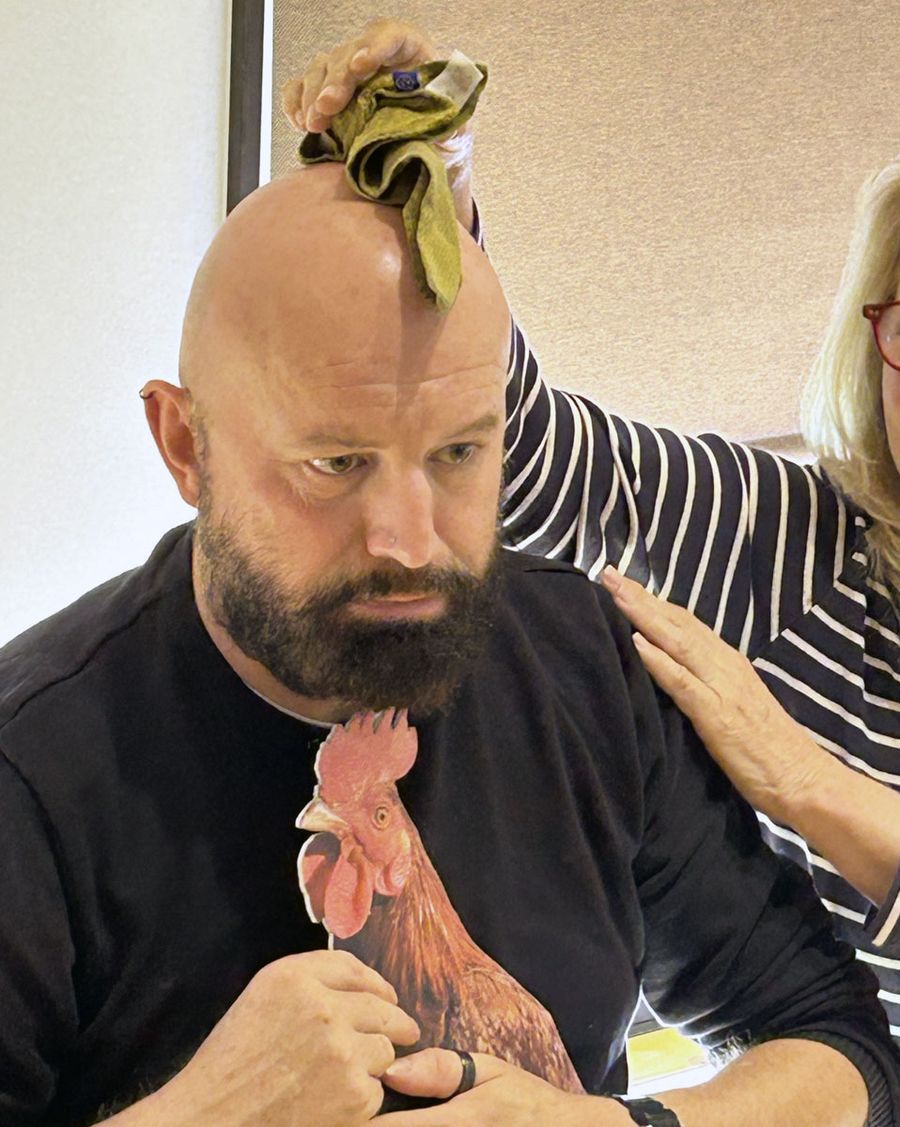 オーストラリアからの来客。土佐ジローへの感謝を込めて母鶏になる